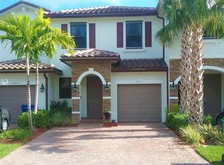 5411 NW 27th St, Pompano Beach, FL 33063