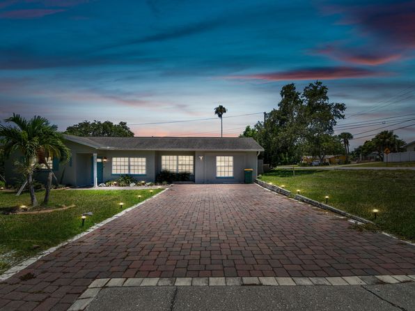 3386 Honeysuckle Rd