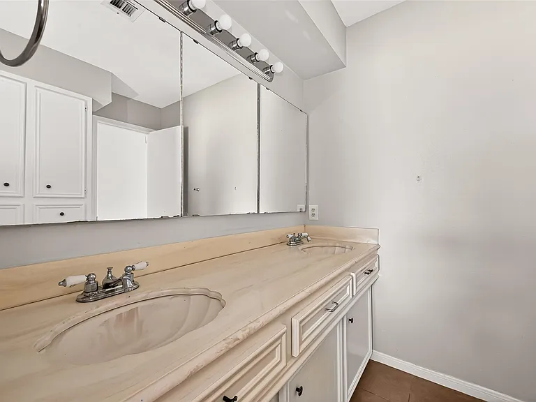 2003 Point Clear Ct — Photo 39