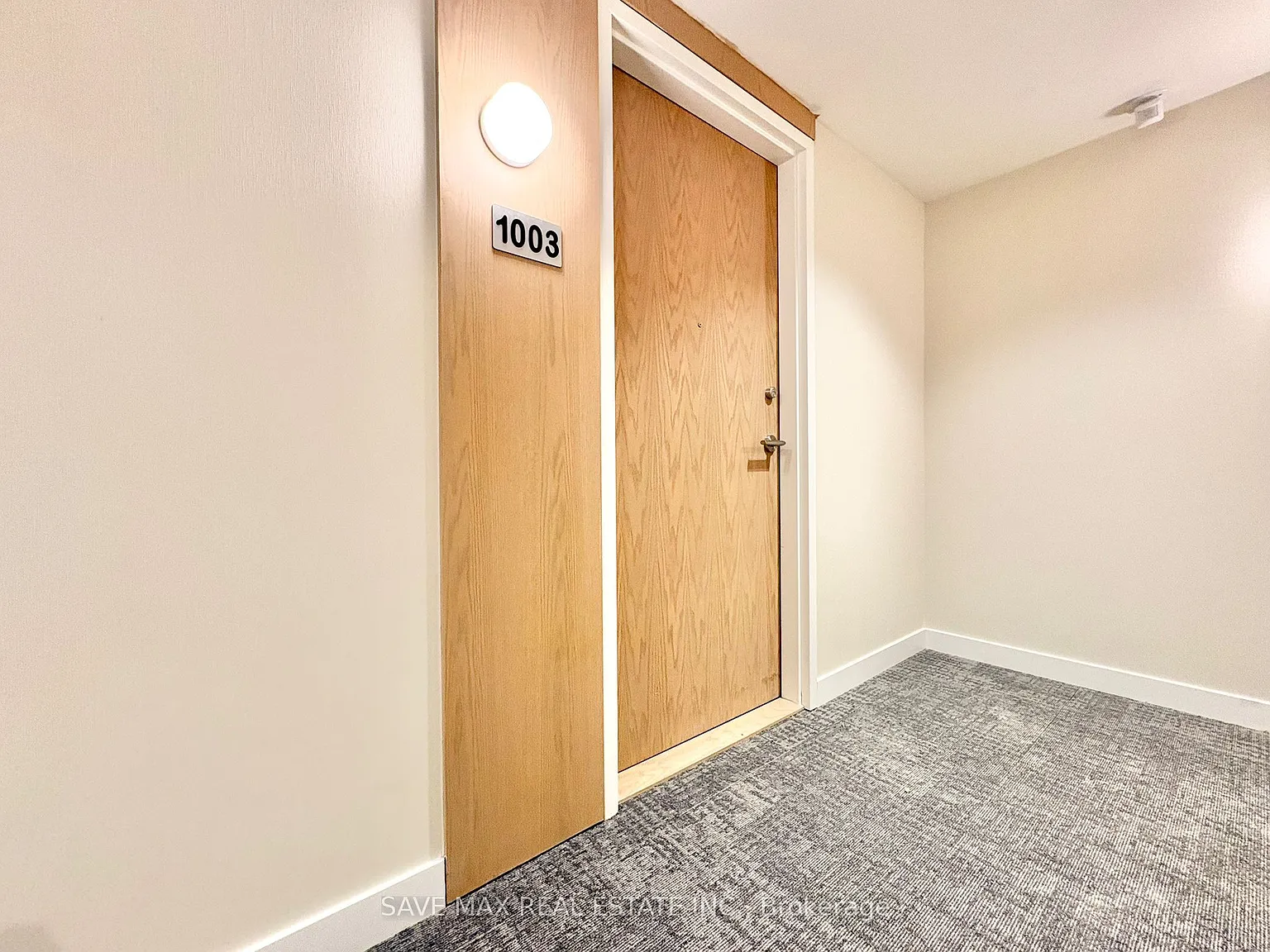 2825 Jane St — Photo 1