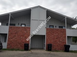 3401 SW Burnett Rd APT A, Topeka, KS 66614