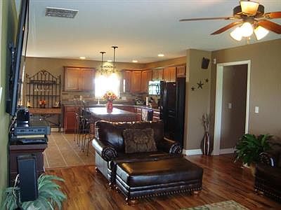 4th image of 4900 Green Meadow Ct