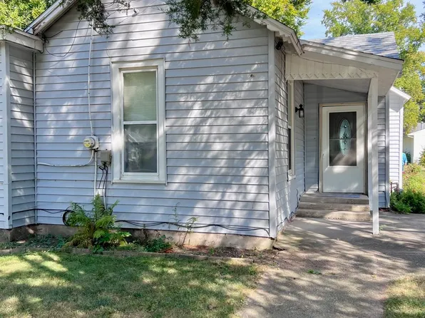 103 S Coffin St, Newman, IL 61942