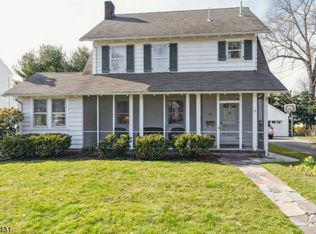 15 Cherry Ln, Caldwell, NJ 07006