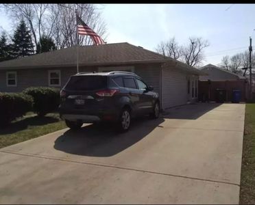 1732 Papoose Rd, Carpentersville, IL, 60110