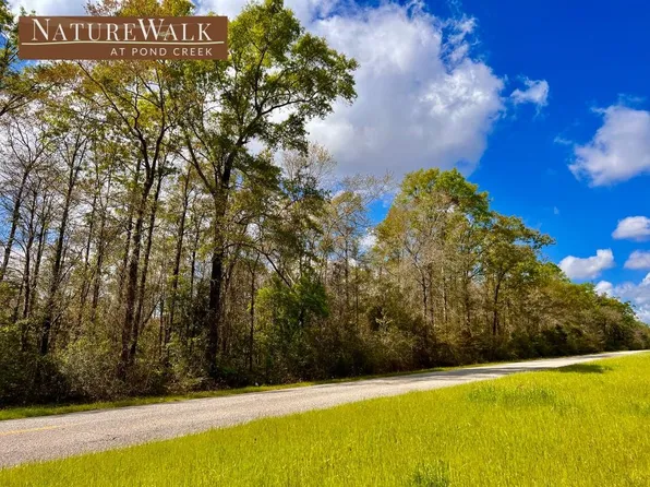 6 Creekdown Ln, Milton, FL 32571