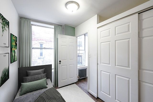 2nd image of 163 E 92nd St #1