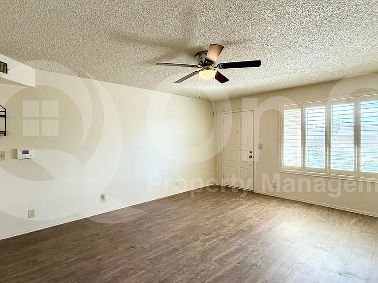 520 S Greenfield Rd #26 — Photo 4