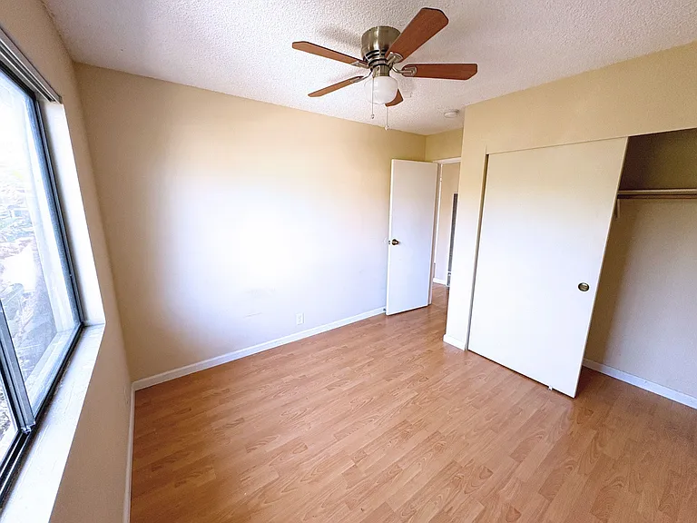 4436 Franklin Ave. Los Angeles, CA 90027 — Photo 10