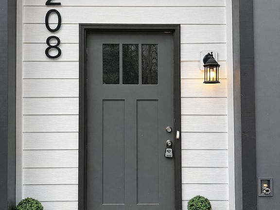 2nd image of 208 Nelson Ave