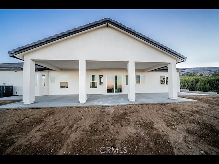 1114 Hollister Rd — Photo 4