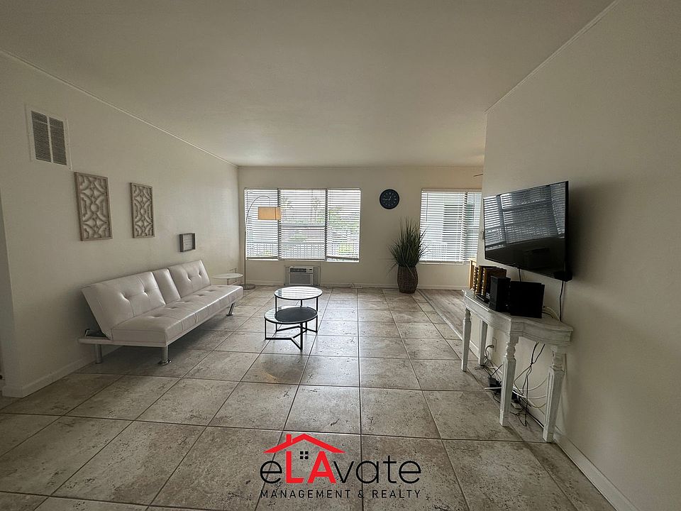 1st image of 240 S Doheny Dr #2f6f3ed90