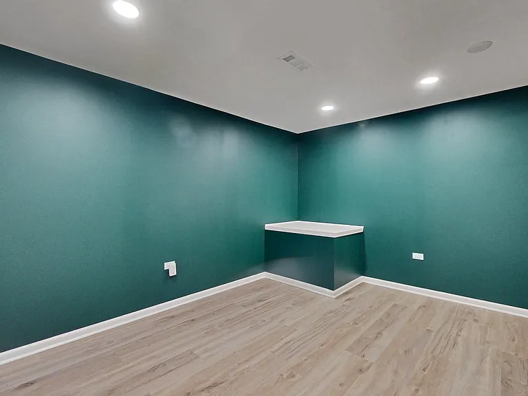2437 Sir Barton Ln — Photo 31