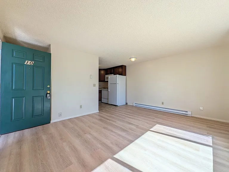 Chelsea Manor Apartments — Photo 23