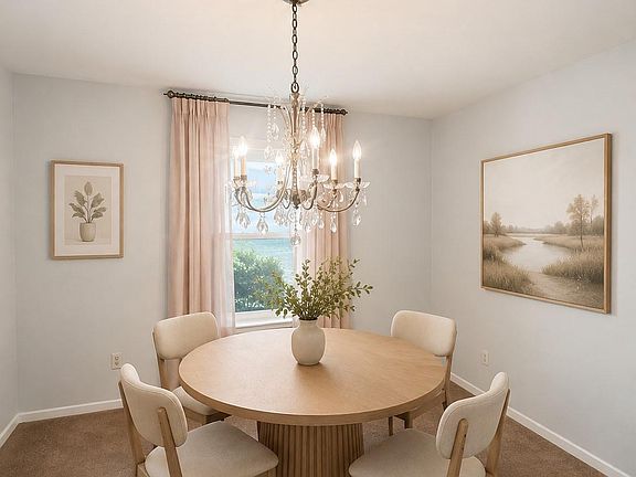5th image of 401 Shadywood Cir