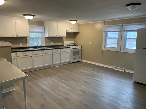 70716 Elkhart Rd #707, Edwardsburg, MI 49112