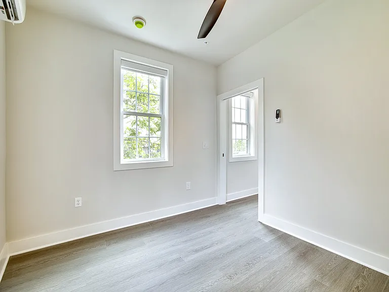 Belmont Heights — Photo 16