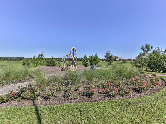 5th image of 23026 Silver Linden Ct