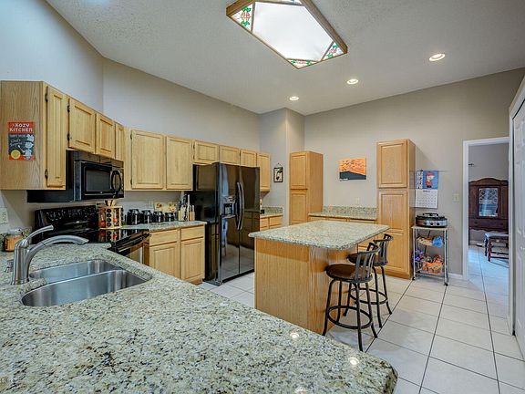 4th image of 4371 Jiggermast Ave