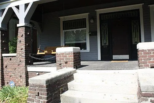 629 N College Ave — Photo 3