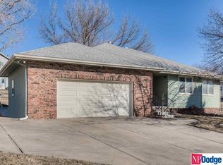 20202 Cleveland Cir, Elkhorn, NE 68022