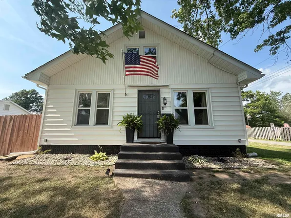 1606 W Copeland St, Marion, IL 62959