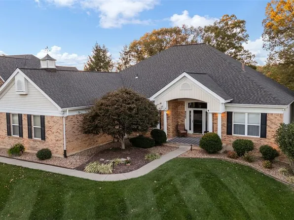 1418 Lake Knoll Dr, Lake Saint Louis, MO 63367