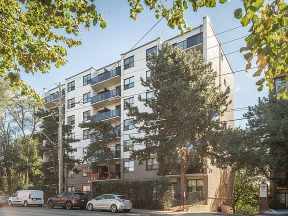 2nd image of 501 Kingston Rd #1566593