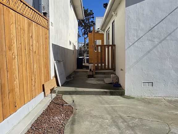 4th image of 54 N Mayfair Ave