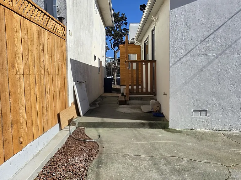 54 N Mayfair Ave — Photo 4
