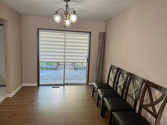 2nd image of 3273 Cheam Dr
