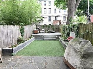 437 Clermont Ave #1, Brooklyn, NY 11238
