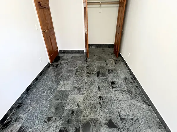 36-09 28th Avenue image 23 of 30