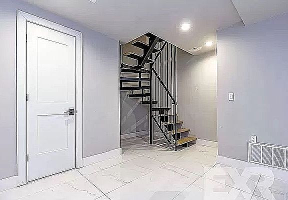 2nd image of 200 Clifton Pl #1