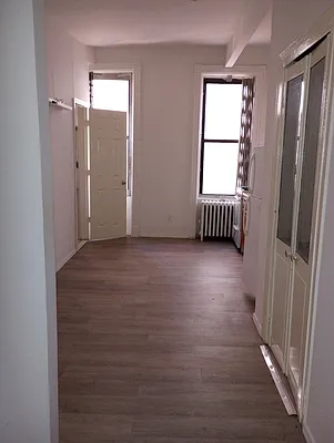 Rented by High Line NYC Realty Group | media 6