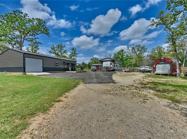 100 Sunset Ln, Somerville, TX 77879