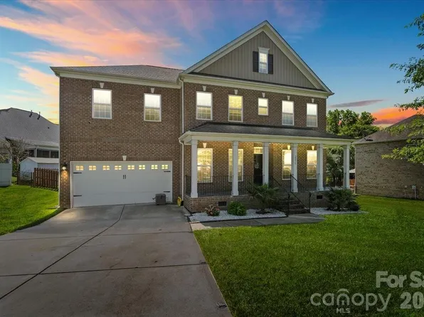 2213 Iron Works Dr, Clover, SC 29710