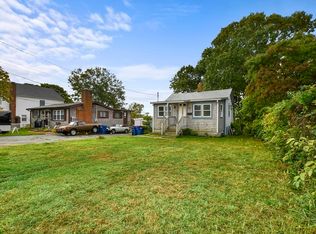 50 Grove St, Fairhaven, MA 02719