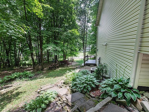 5th image of 3334 Apple Valley Dr