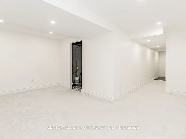 430 Mapleview Dr E #18 — Photo 35