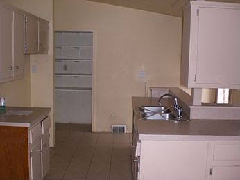2nd image of 33127 Parkwood St