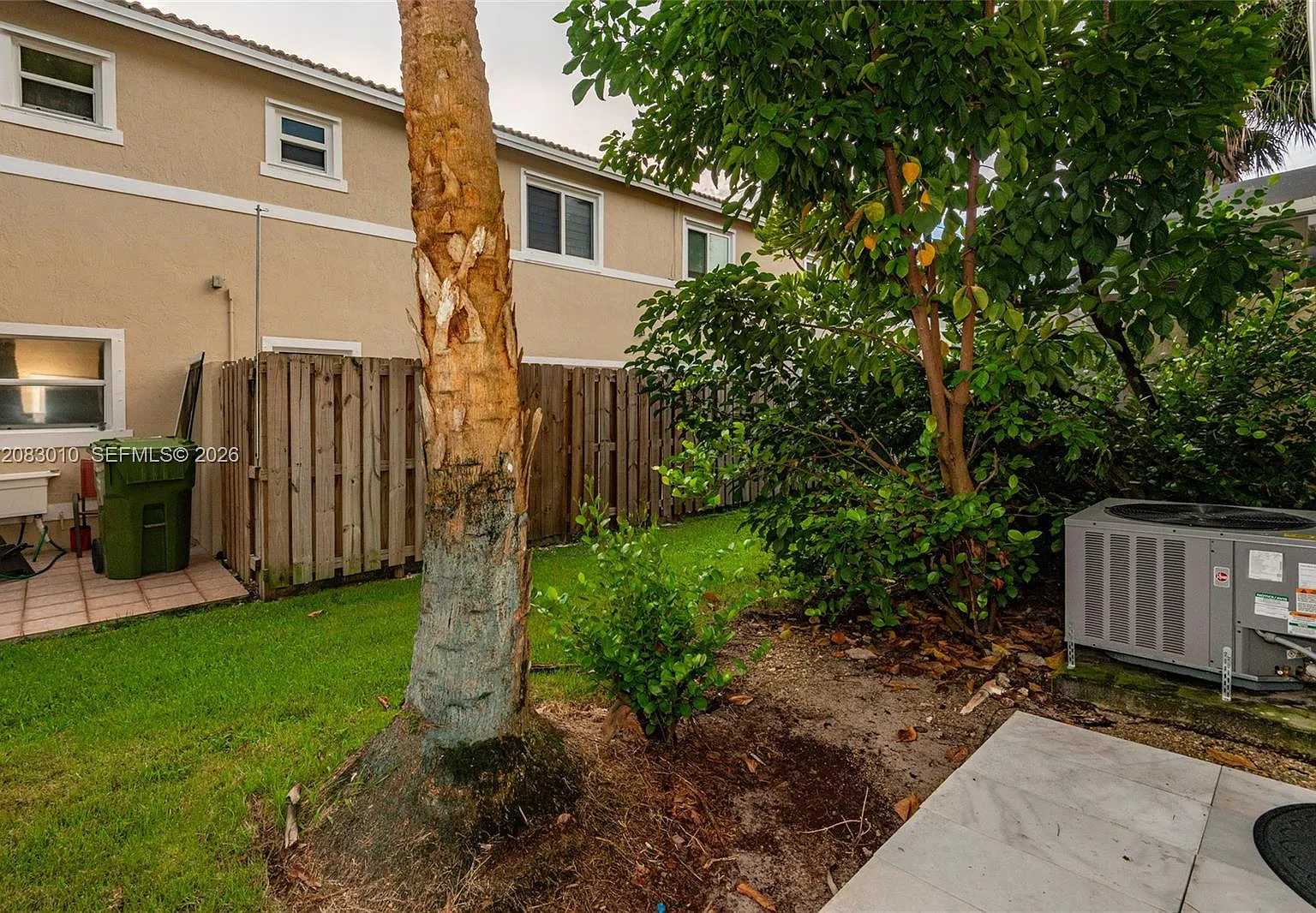 Pembroke Isles 1 — Photo 2