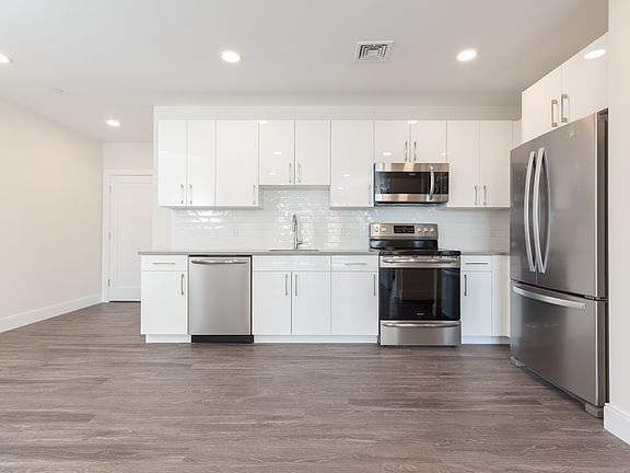 Open Concept Kitchen/Living Area