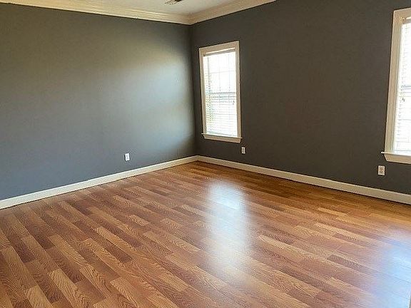 4th image of 203 McCullough Cir