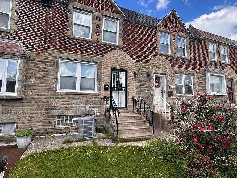 8033 Williams Ave — Photo 3