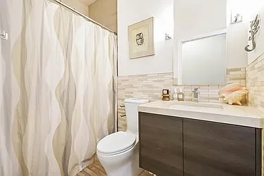 Sold by Avenue Sotheby's International Realty