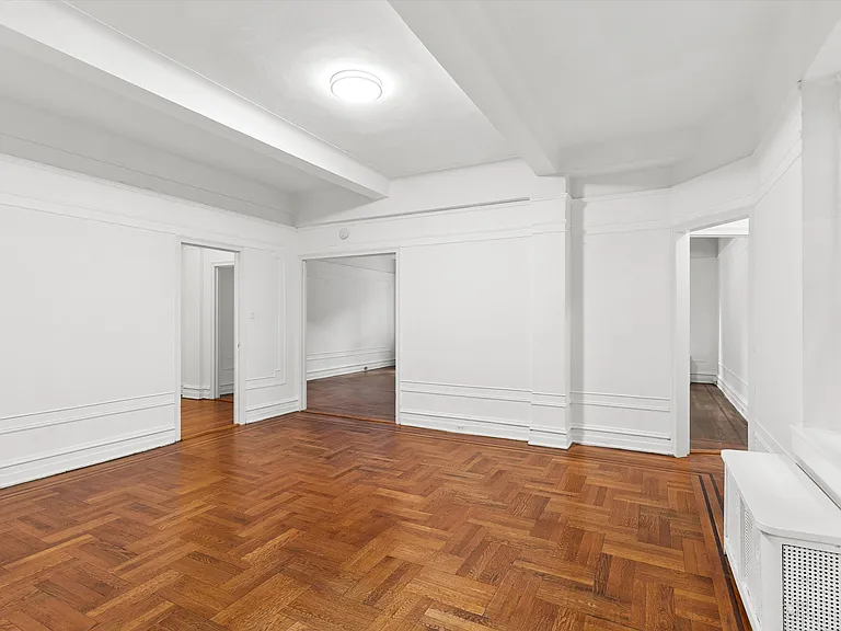 80-40 Lefferts Blvd #1G — Photo 2