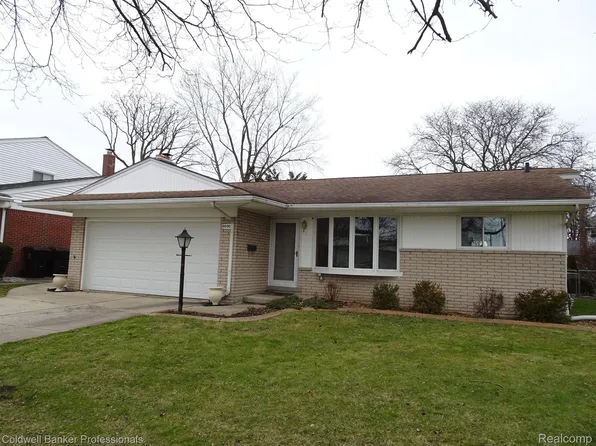 4040 Ponderosa St, Trenton, MI 48183