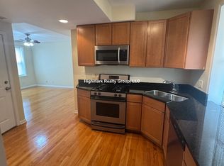 2553 W Ardmore Ave #2W, Chicago, IL 60659