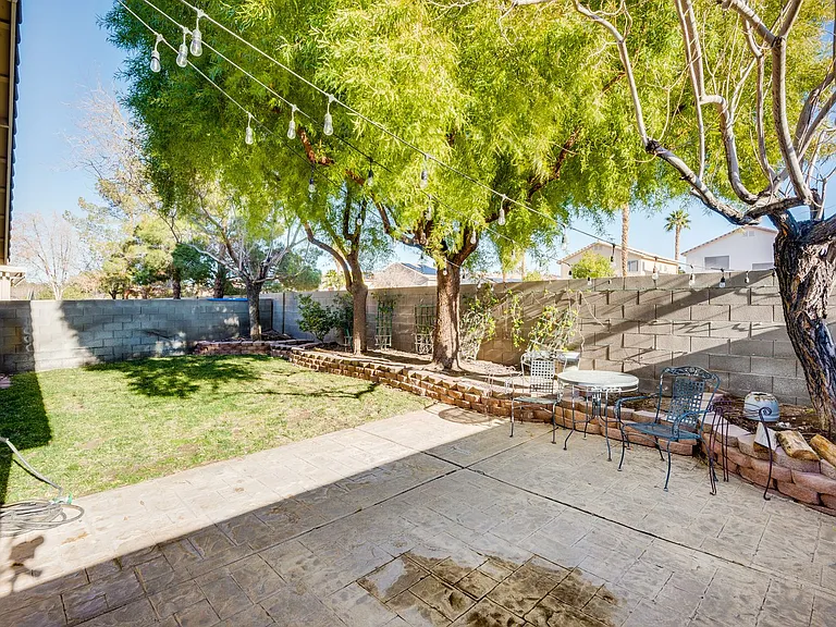 8950 Manalang Rd — Photo 32